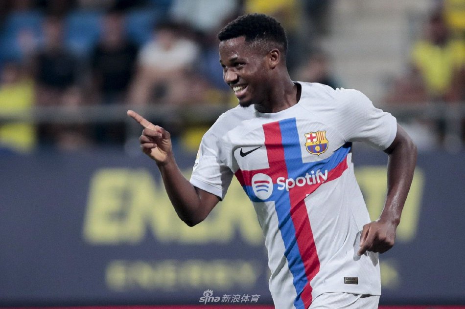 的亮眼表现 的亮眼表现