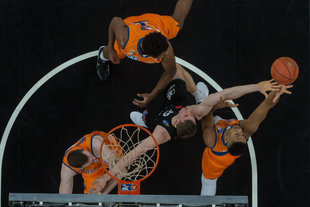 彩表现与进 彩表现与进