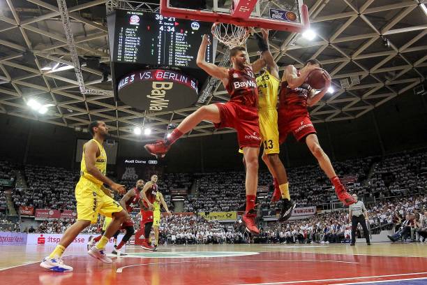 洲效力的老 洲效力的老