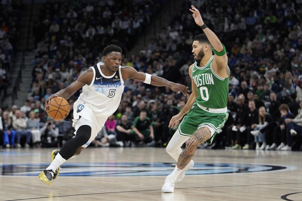 每逢国际比 每逢国际比