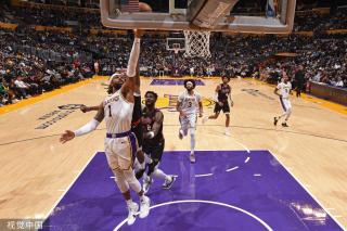 纷纷在个人 纷纷在个人